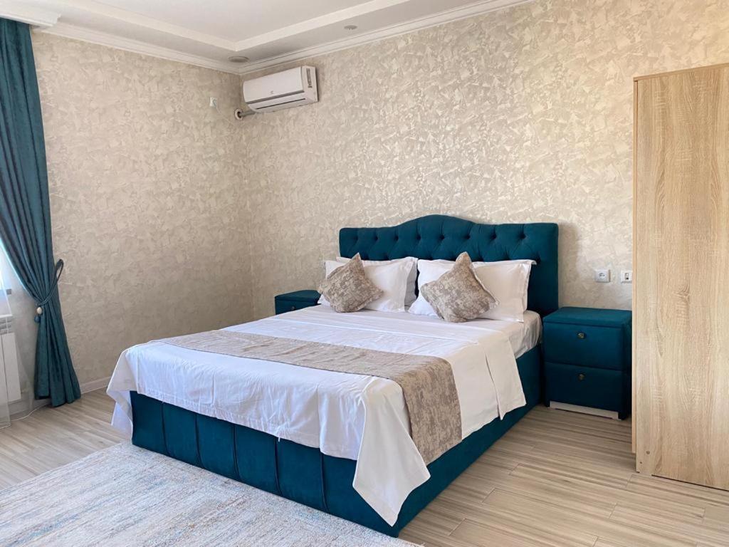 Comfort Hotel Turkistan Eksteriør billede