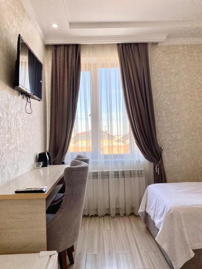 Comfort Hotel Turkistan Eksteriør billede